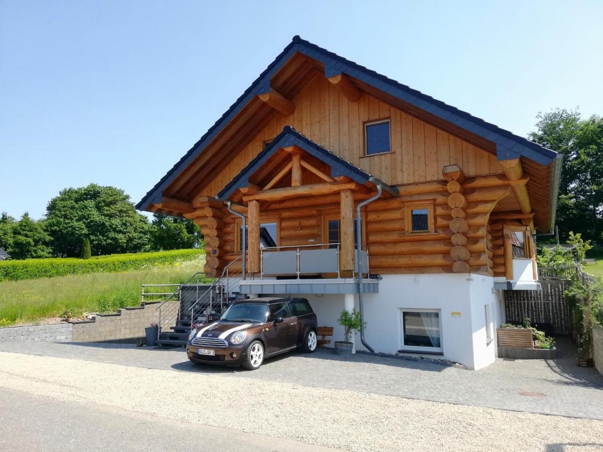 4 Sterne Ferienwohnung Stammzeit Nettersheim Екстериор снимка